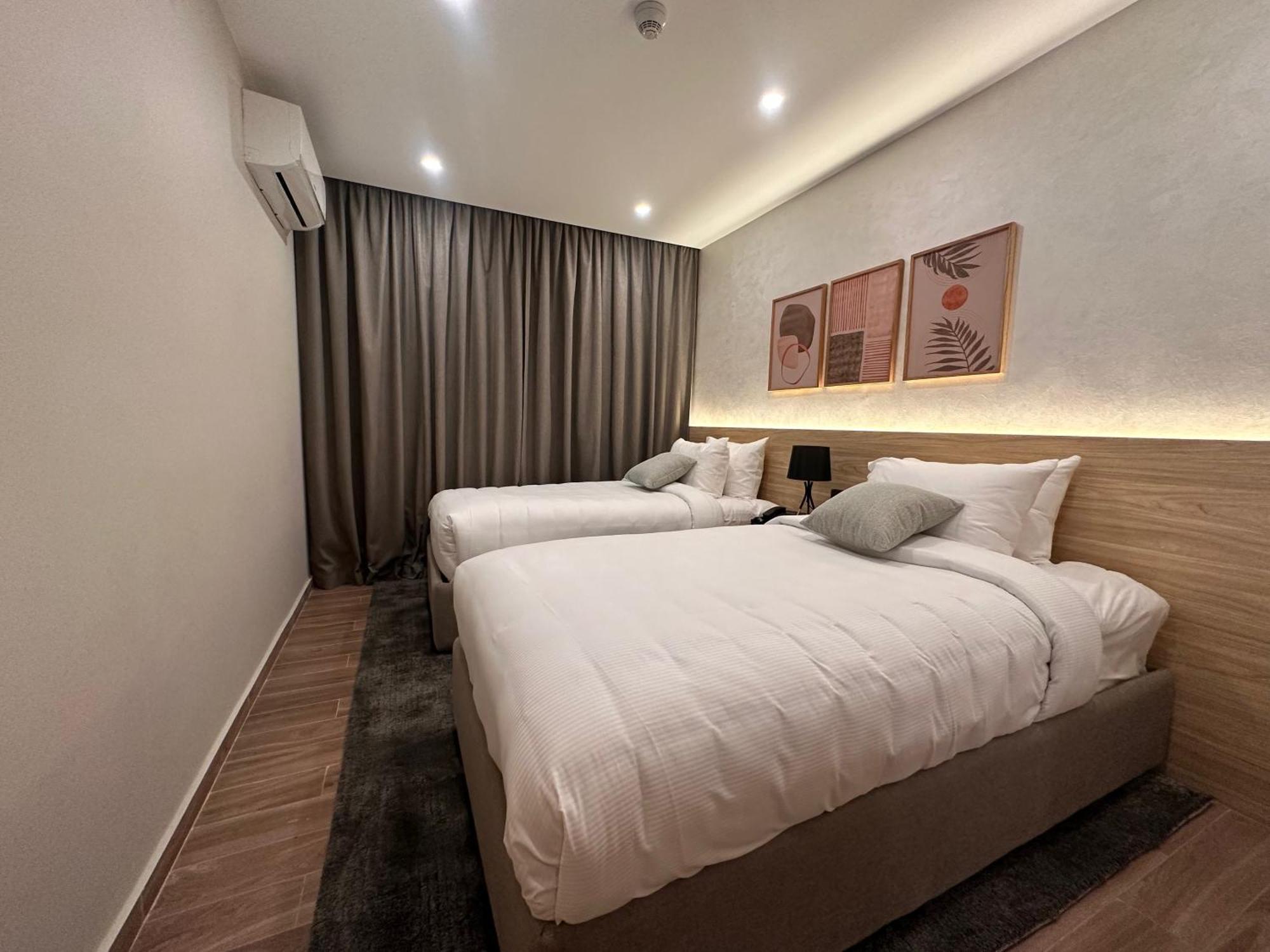 Motel Lacasa 3*
