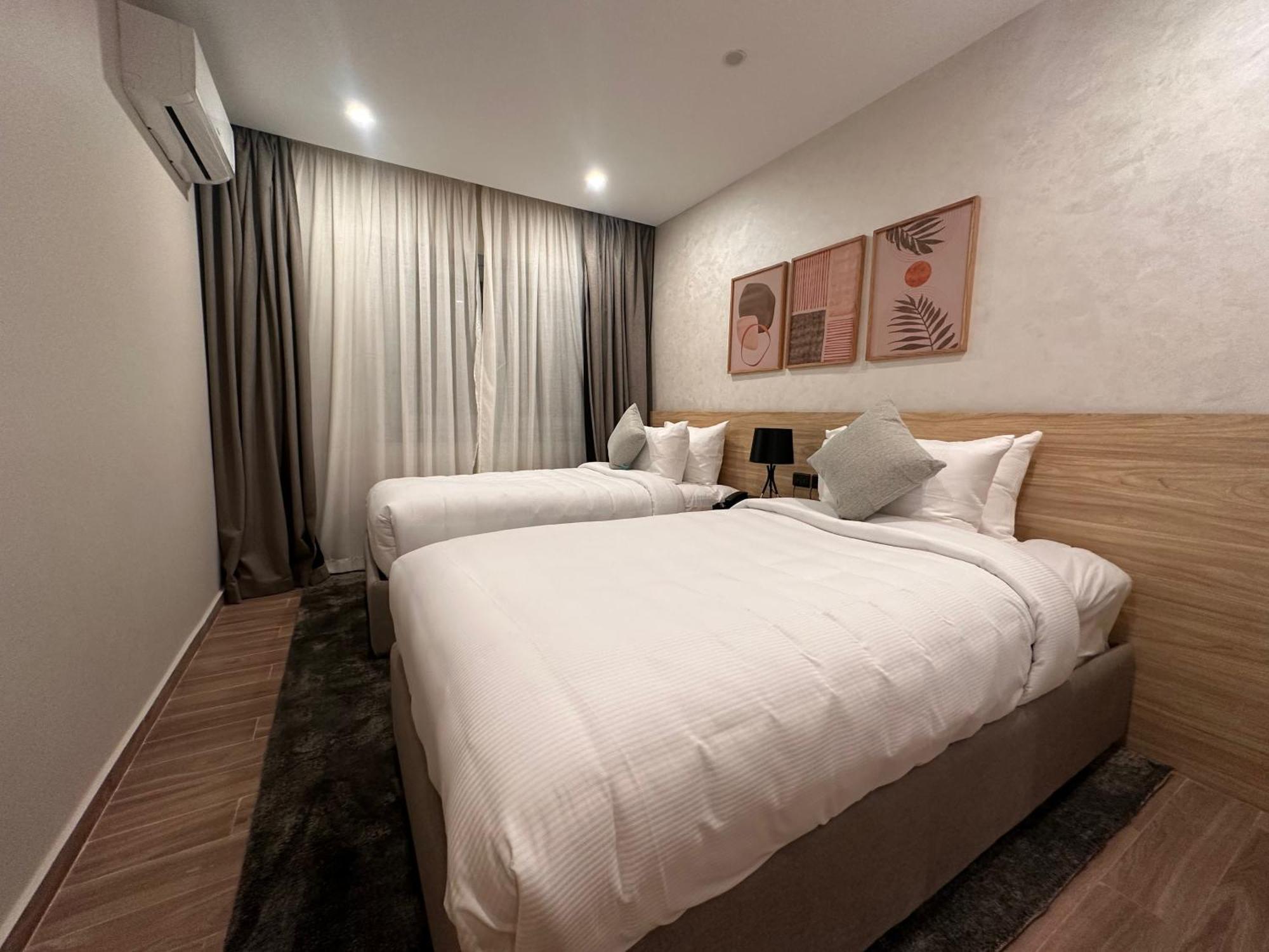 Motel Lacasa 3*